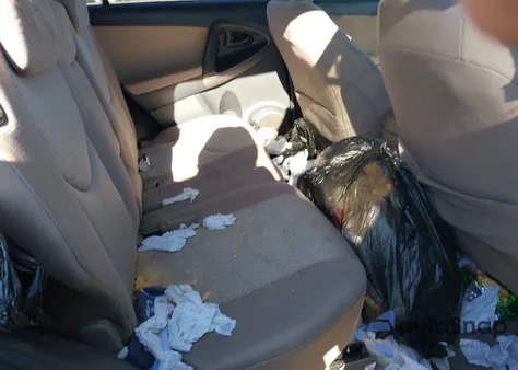 2007 Toyota Rav4 from USA, damaged, VIN JTMBD33V075059701